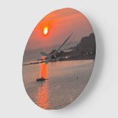オミスクロアチアサンセットオレンジスカイ ラージ壁時計 (傾斜)