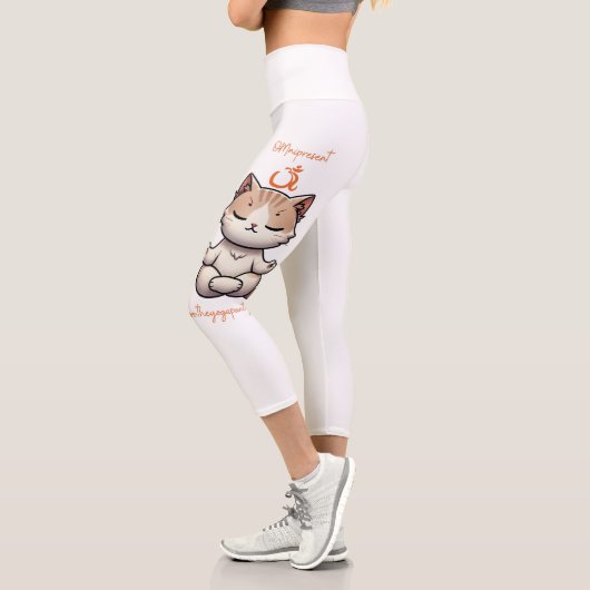 オムニプレゼント猫ヨガ カプリレギンス (左)