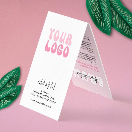 オムブレー気にブ後のレトロピンクのロゴパウダーのブロウ 名刺