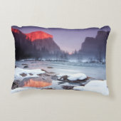 オメガの赤 アクセントクッション (裏面)