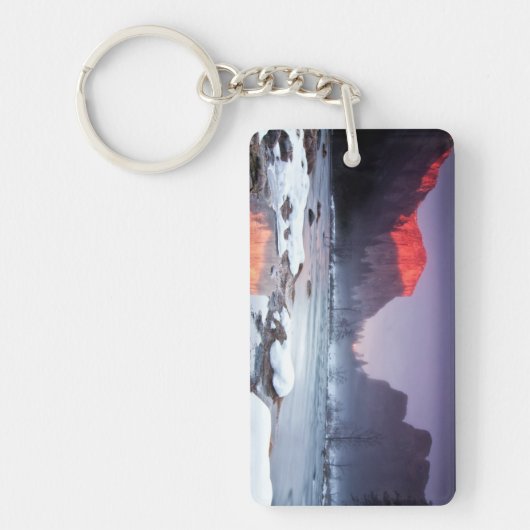 オメガの赤 キーホルダー (正面)