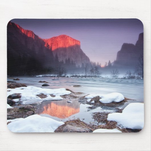 オメガの赤 マウスパッド (正面)