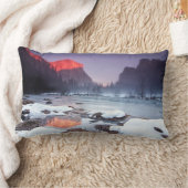 オメガの赤 ランバークッション (ブランケット)