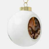 オランウタンマザーホールディング2ベビー セラミックボールオーナメント (左)