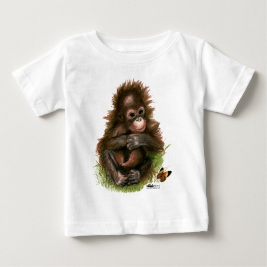 オランウータンの赤ちゃんと蝶 ベビーTシャツ (正面)