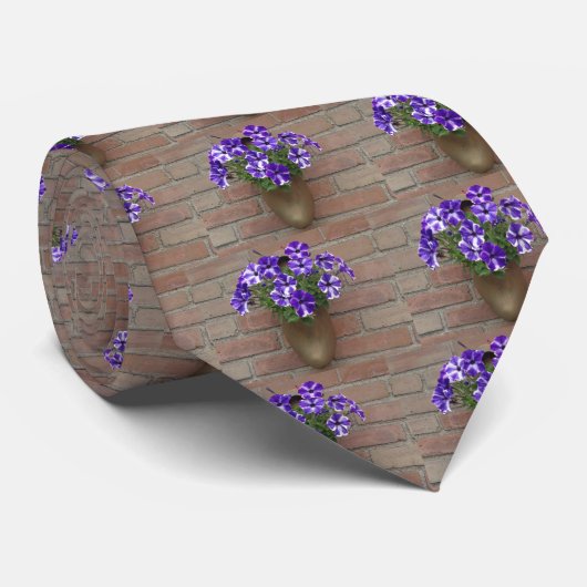 オランダのクロッグと紫の青の白い紫の壁 ネクタイ (ロール)