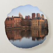 オランダのハーグのスカイライン ラウンドクッション (裏面)