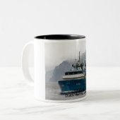 オランダ港のトロール船を採取するAlseaアラスカ ツートーンマグカップ (正面左)