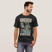 オランダ キンデルダイクの風車 伝統 ヴィンテージ トラベル ポスター Tシャツ (正面フル)