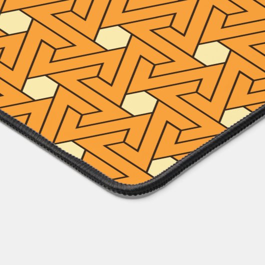 オリエンタルオレンジベージュトライアングルらせん状エジプト デスクマット (コーナー)