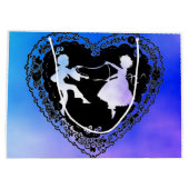 オリジナルアートハート、花と雲抱き枕 ラージペーパーバッグ (裏面)