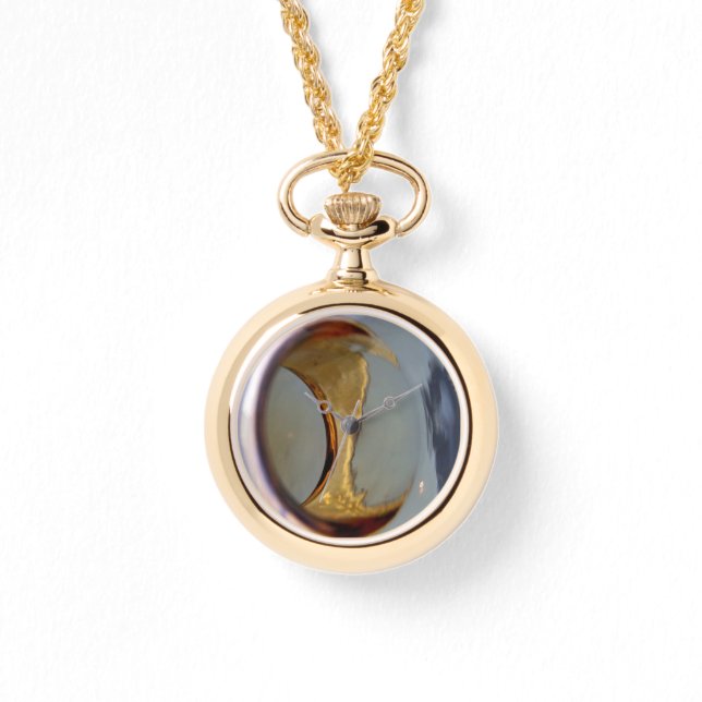 オリジナルアート：「クレセント・ライジング」 腕時計 (正面)