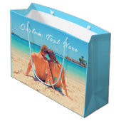 オリジナル写真ギフトバッグ - あなたのテキストでパーソナライズ ラージペーパーバッグ (裏面アングル)