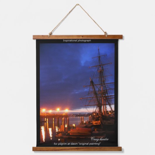 オリジナル写真：Pilgrim at dawn 絵を描's 吊り下げ型タペストリー (正面)