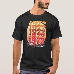 オリジナル1972男性へ年と1972生まれ年の女性 Tシャツ
