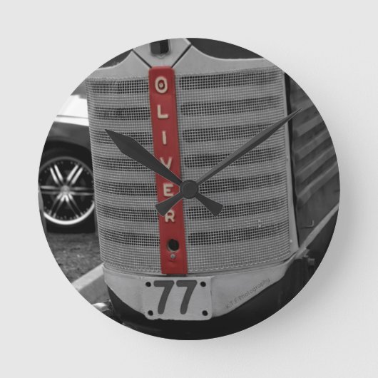オリバーのトラクター ラウンド壁時計 (正面)