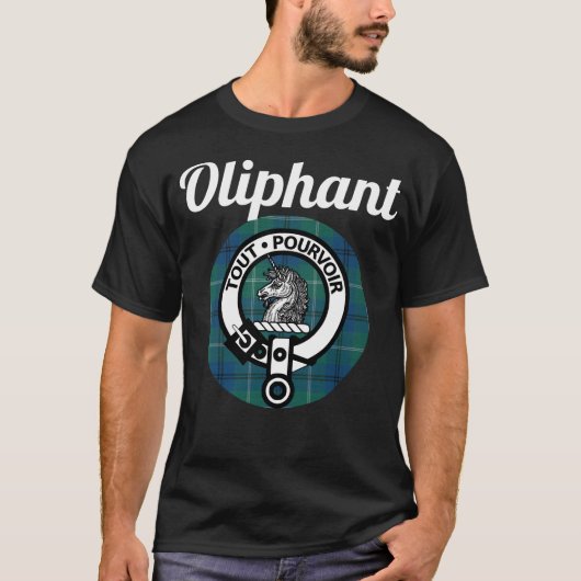オリファントクランスコティッシュネームコートオブアームズタータンチェック Tシャツ (正面)