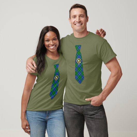 オリファント スコットランド クラン バッジ & タートン ネクタイ Tシャツ (ユニセックス)