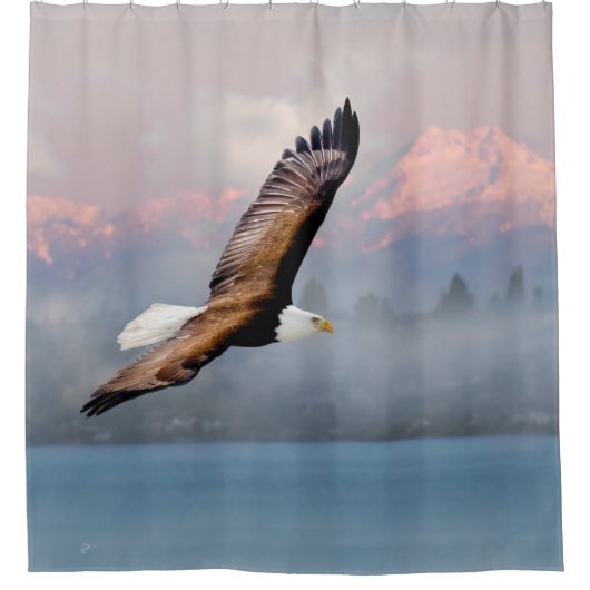 オリンピックマウンテンズワシントン上空のハゲのワシ シャワーカーテン (正面)