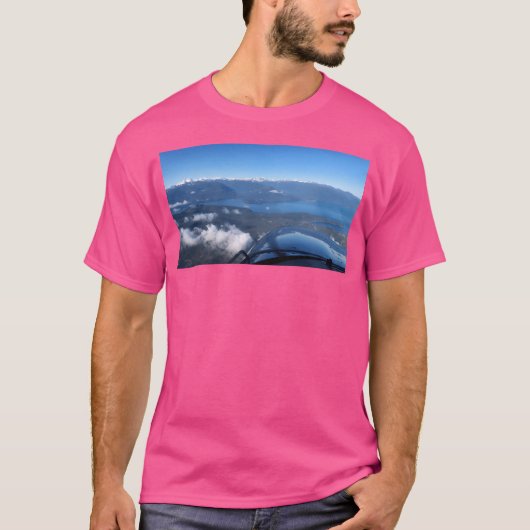 オリン飛んでいるピックの山々で Tシャツ (正面)
