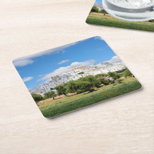 オリーブが付いている白い都市Ostuni、Pugliaのコースター スクエアペーパーコースター (アングル)