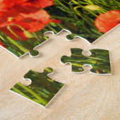 オリーブの古い木の下の赤いケシの花 ジグソーパズル (側面)