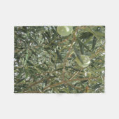 オリーブの木葉の フリースブランケット (正面(横))