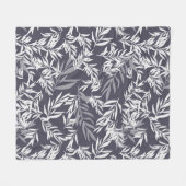 オリーブの木 – 濃い青 フリースブランケット (正面(横))