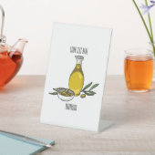 オリーブオイルの漫画イラスト 台座サイン (インサイチュ)