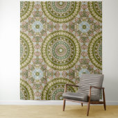 オリーブグリーンとパステルマンダラパターン タペストリー (インサイチュ)