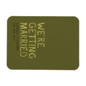 オリーブモダングリーンタイポグラフィ | 戻はっきりしたストライプのる マグネット (横)