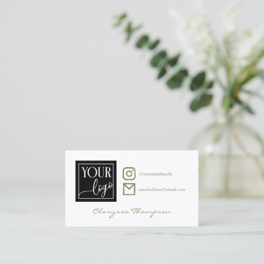 オリーブ水彩のロゴと写真ソーシャルメディア 名刺 (スタンド正面)