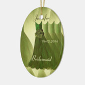オリーブ色の新婦付添人は結婚式感謝していしています セラミックオーナメント (左)