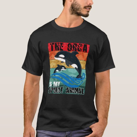 オルカは私の霊獣オルカだ Tシャツ (正面)