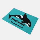 オルカキラーホイールティール(緑がかった色)ブルーパーソナライズされた ドアマット (アングル)