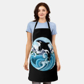 オルカキラーホエールブルー海 エプロン (着用した状態)
