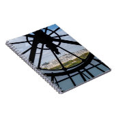 オルセー美術館の巨大ガラス時計 – パリ ノートブック (右側)