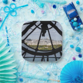 オルセー美術館の巨大ガラス時計 – パリ ペーパープレート (パーティー)