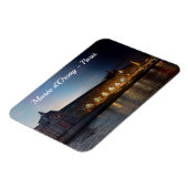 オルセー美術館の昼から夜への移り変わり - パリ マグネット (左側)