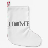 オレゴンのホーム州の形の文字Oワードアート スモールクリスマスストッキング (正面)