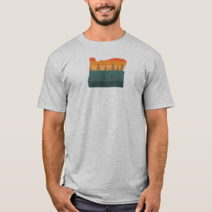 オレゴンの木のシルエット Tシャツ