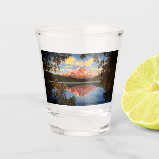 オレゴン州のクリスタル湖ホー澄んド山失った ショットグラス (正面)