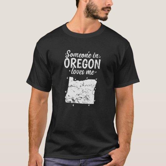 オレゴン州の人がアメリカで私を愛している Tシャツ (正面)