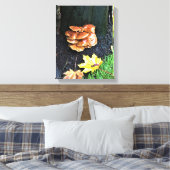 オレゴン州の木のキノコ キャンバスプリント (インサイチュ (寝室))