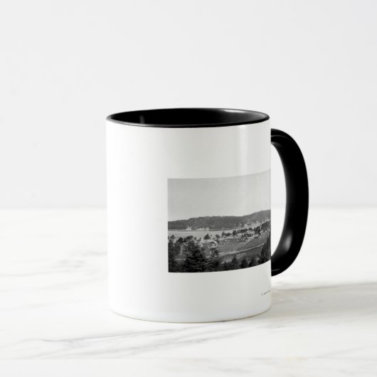 オレゴン州ウォルドポートの街並みを北向きに マグカップ (正面右)