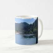 オレゴン州ウンプカ川 コーヒーマグカップ (正面右)