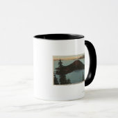 オレゴン州クレーター湖 – ウィザードアイランドビュー#1 マグカップ (正面右)