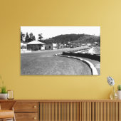 オレゴン州デポー湾シーウォール沿いのタウンビュー キャンバスプリント (インサイチュ (リビング))