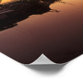 オレゴン州ニューポートブリッジの背後に沈む太陽 ポスター (角)