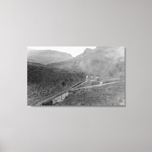 オレゴン州ノースジャンクションの鳥瞰写真 キャンバスプリント (正面)